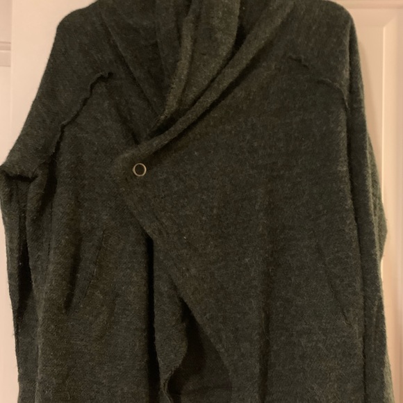 Wool sweater - Picture 1 of 2